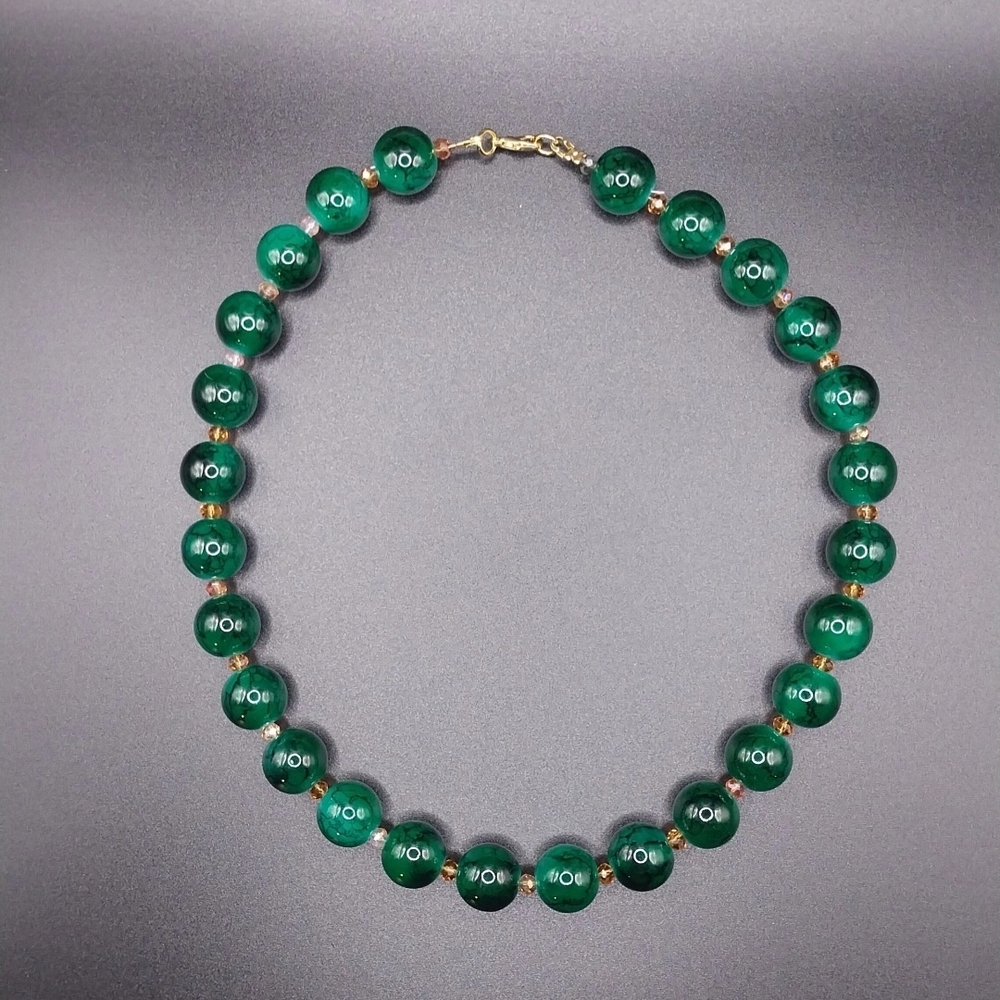Elegant Green Beaded Necklace